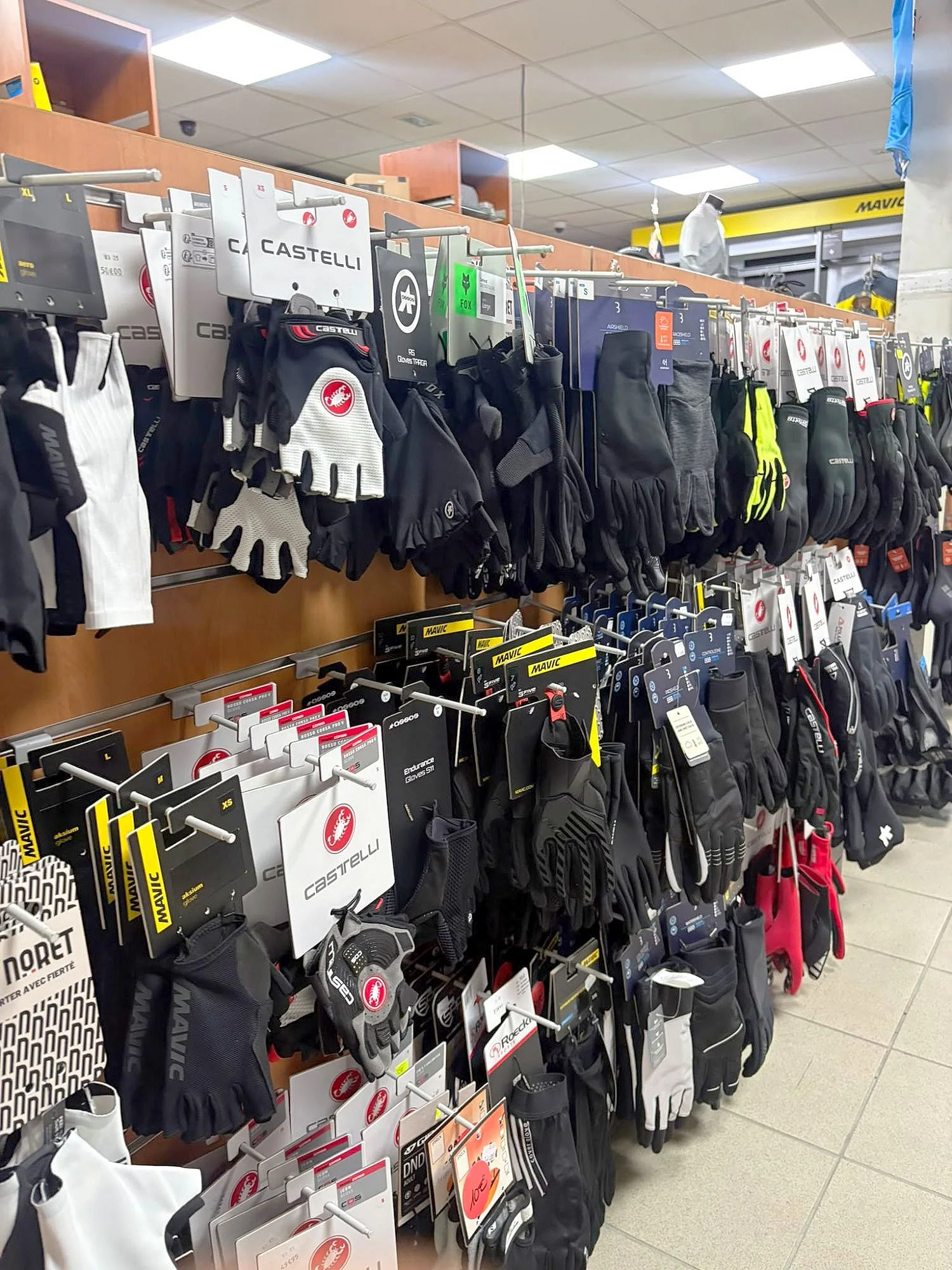 Gants et couvre-chaussures pour l'hiver